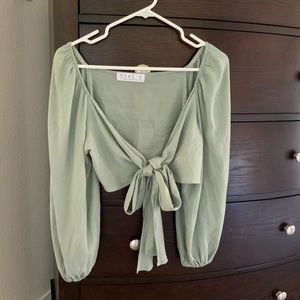 Stella tie top